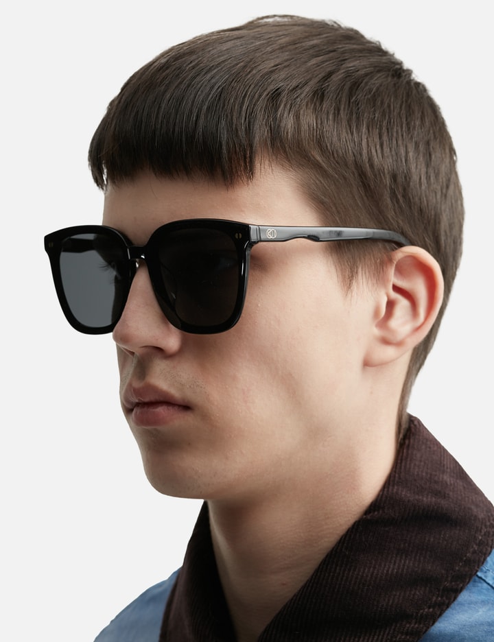Klassic M126 Sunglasses In Black