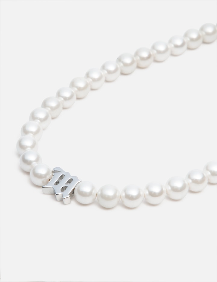 TINY PEARL NECKLACE Placeholder Image