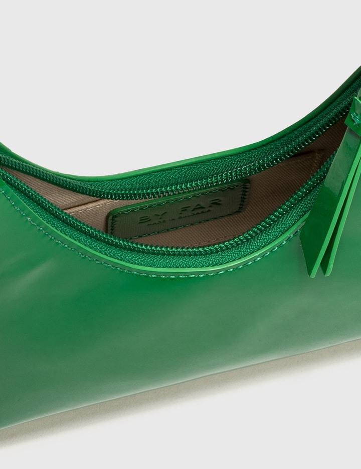 BABY AMBER GREEN PATENT LEATHER Placeholder Image
