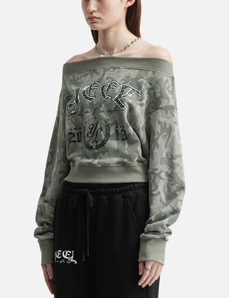 Graphic Off-Shoulder Cropped Top Camo view 7