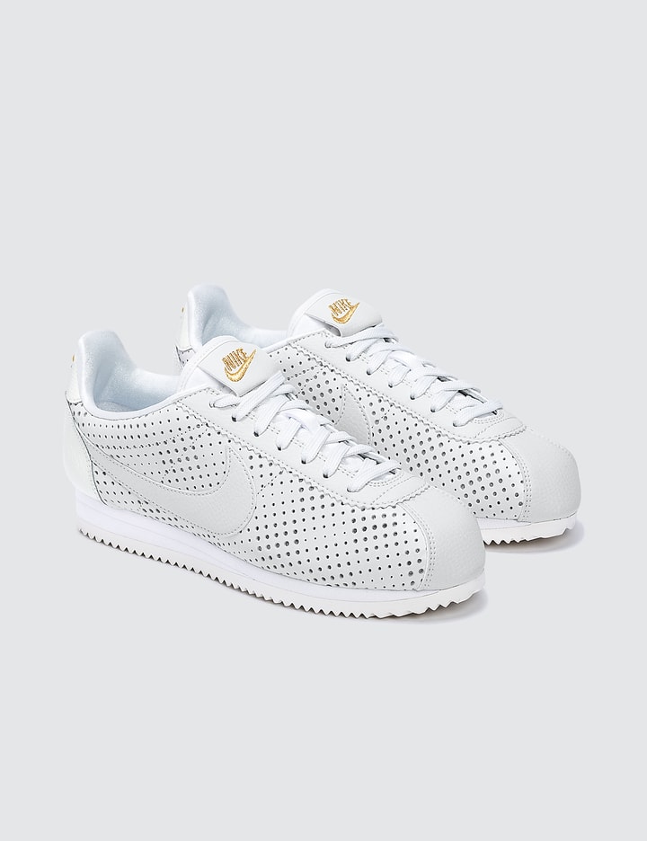 Sensible A tiempo Reunión Nike - W Nike Cortez Classic SE PRM | HBX - Globally Curated Fashion and  Lifestyle by Hypebeast