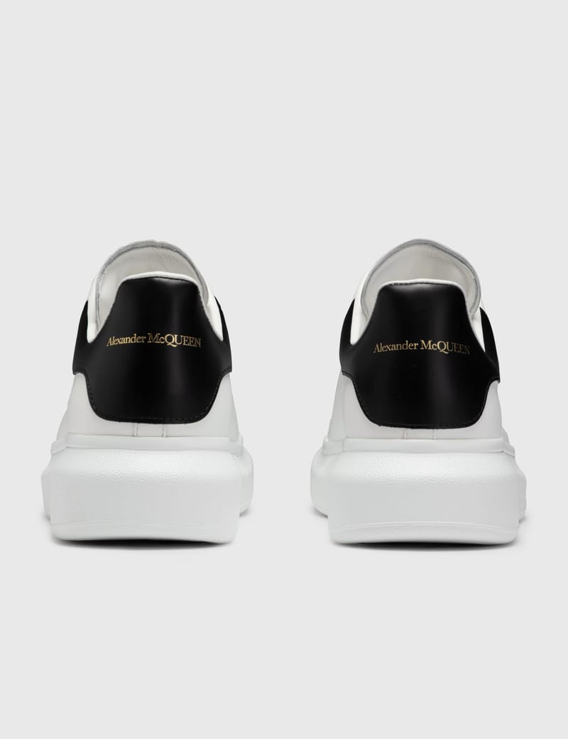 Oversized Sneaker