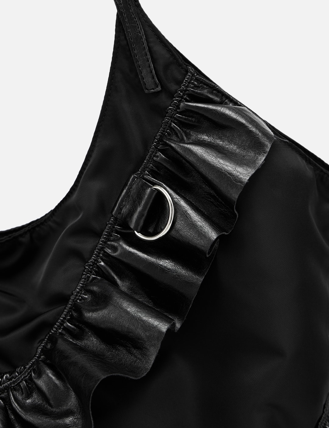 Frill Big Bag In Black view 15