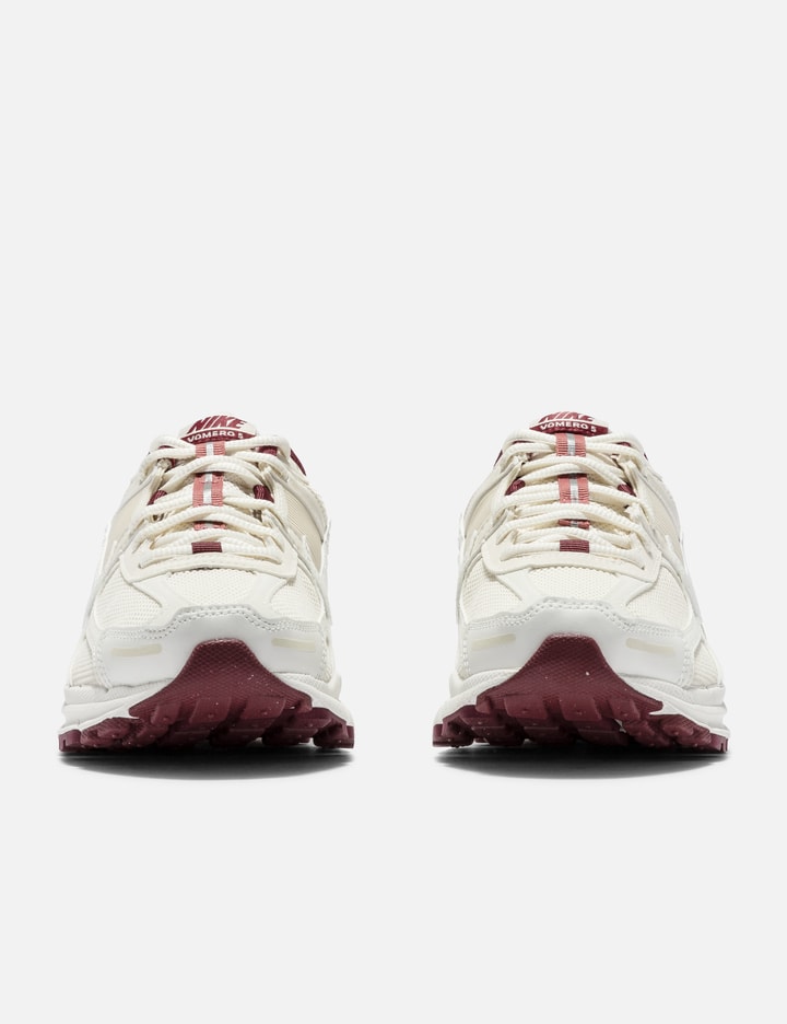 Nike Zoom Vomero 5 Placeholder Image