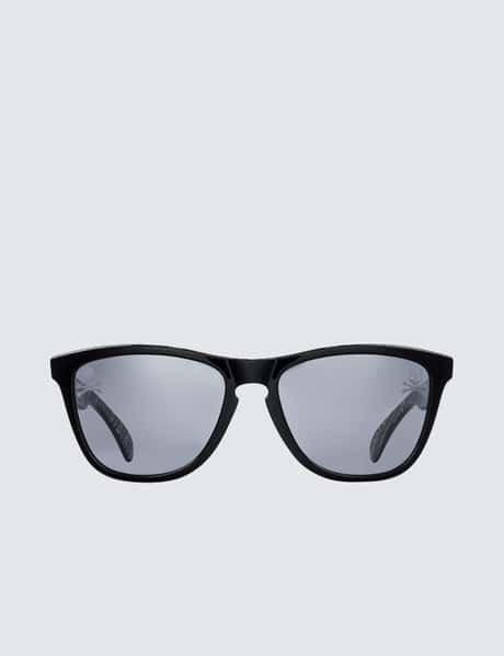 マスターマインド・ワールド - Mastermind World X Oakley Frogskin 