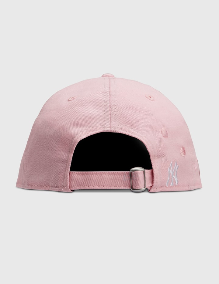 Sakura New York Yankees 9FORTY Cap Placeholder Image