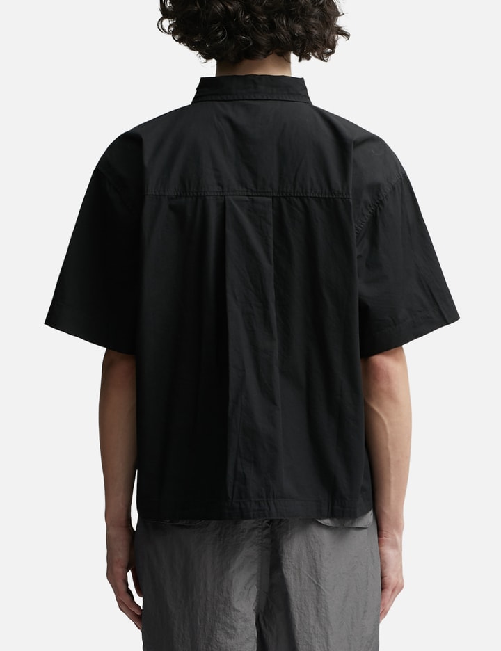 01 シャツ Placeholder Image
