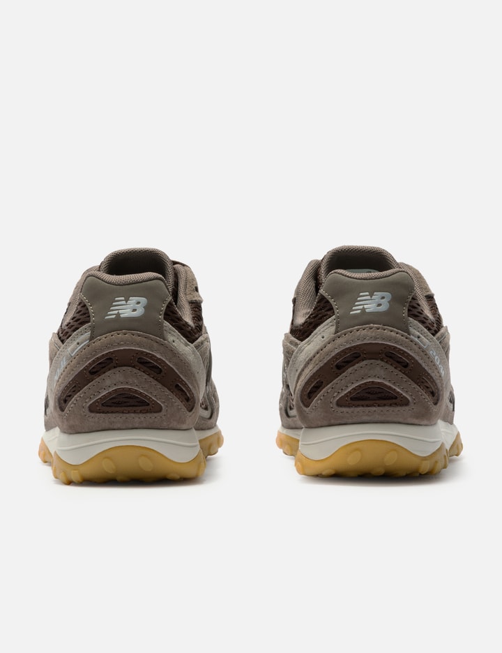 New Balance 204L
