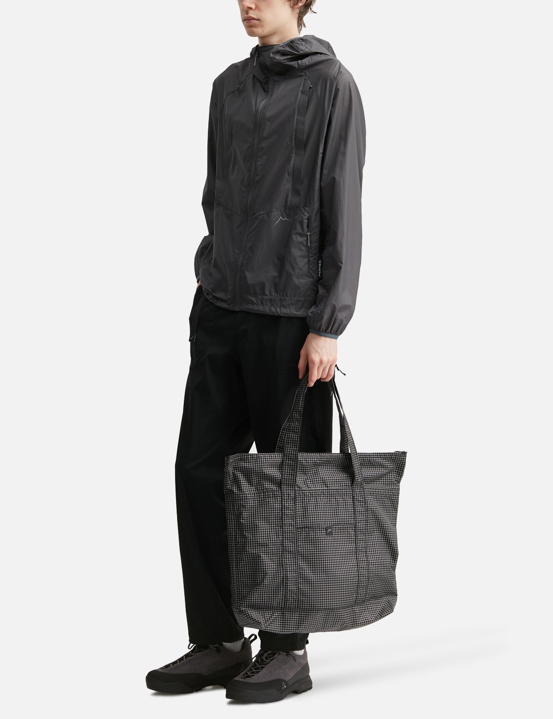 Grid Tote (cayl Grid) view 15