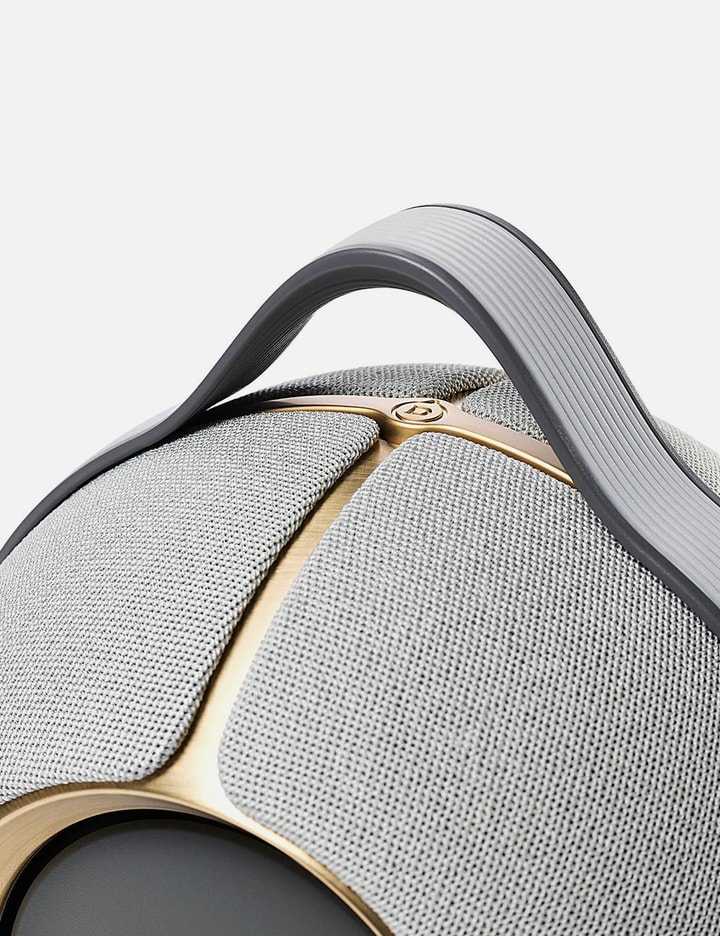 デビア レマニア(オペラ・ド・パリ版) Placeholder Image