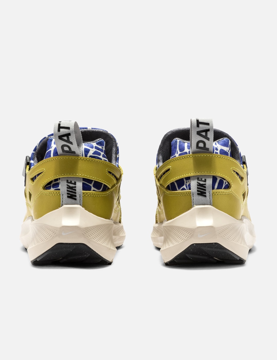 X Patta Air Huarache 20Y24 view 11