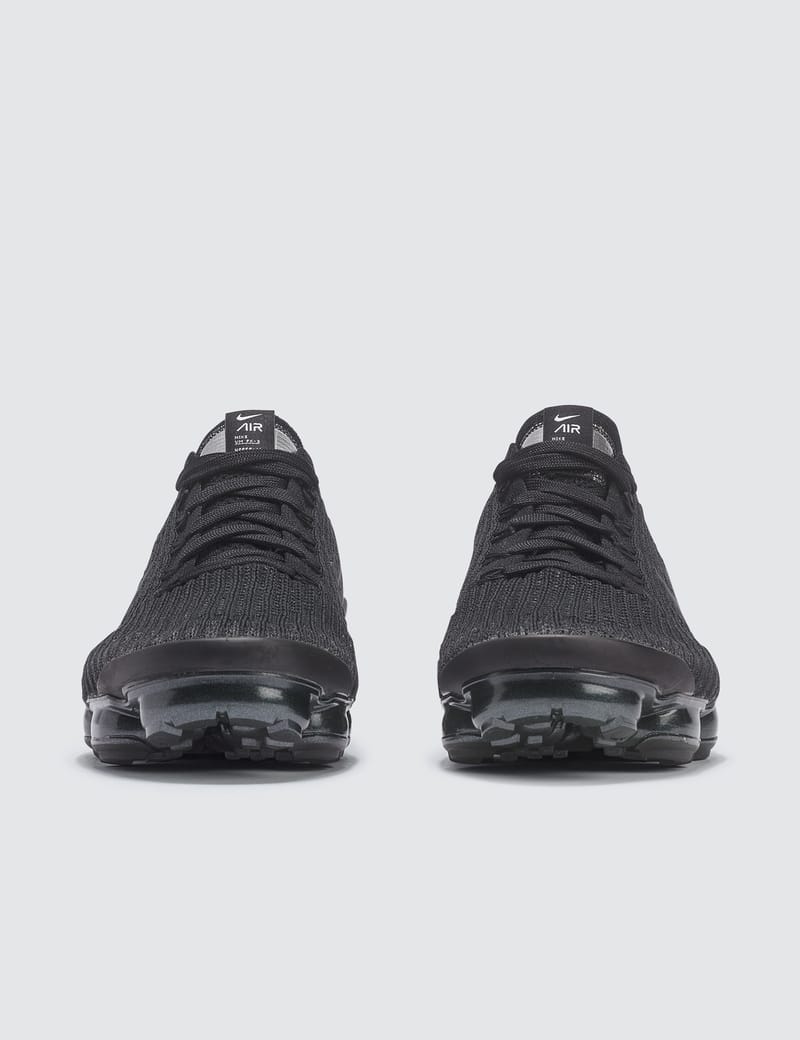nike air vapormax flyknit 3 in store
