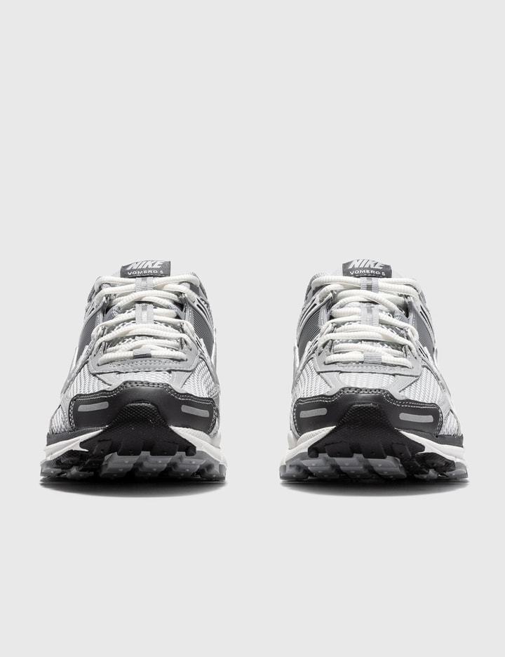 Nike Zoom Vomero 5 Placeholder Image