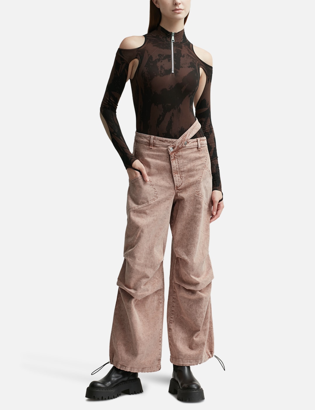 WASHED DENIM CARGO PANTS view 16