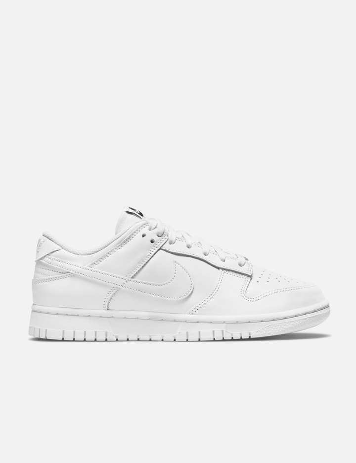 W NIKE DUNK LOW Placeholder Image