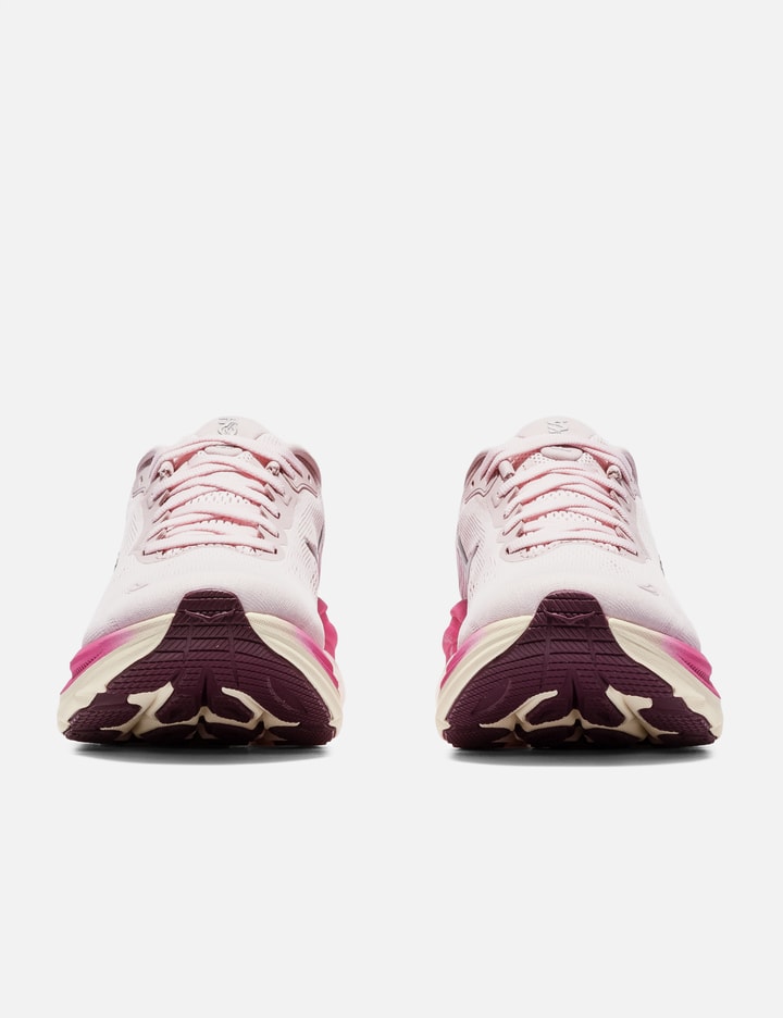 HOKA Clifton 11