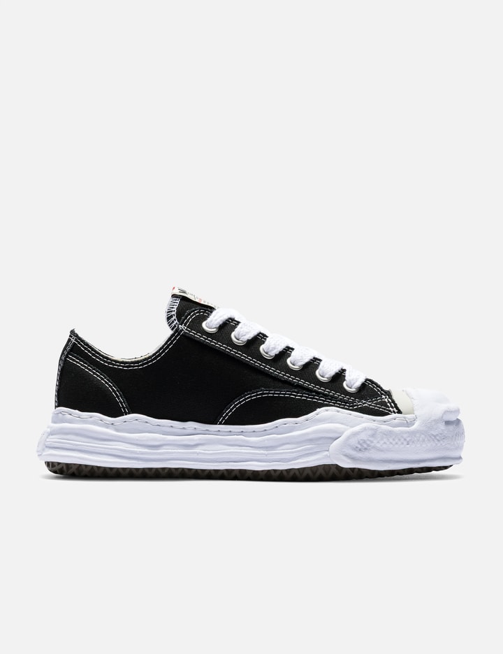 Hank Low-Top Sneakers Placeholder Image