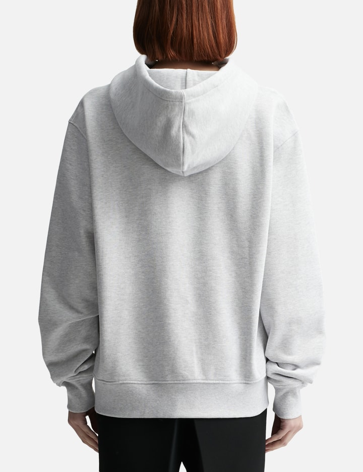 Le Sweatshirt Brodé Placeholder Image