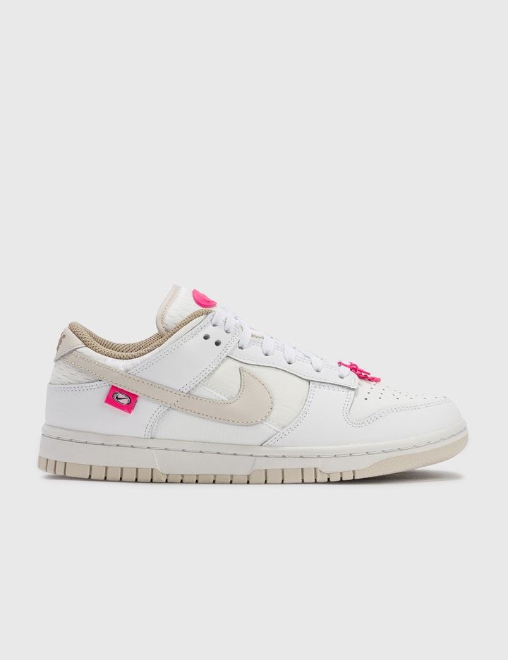 Nike Dunk Low Placeholder Image