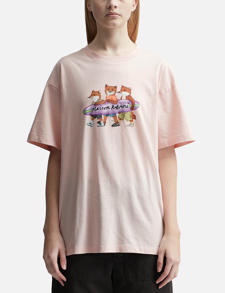 Shop Maison Kitsuné Surfing Foxes Relaxed Tee-shirt In Pink
