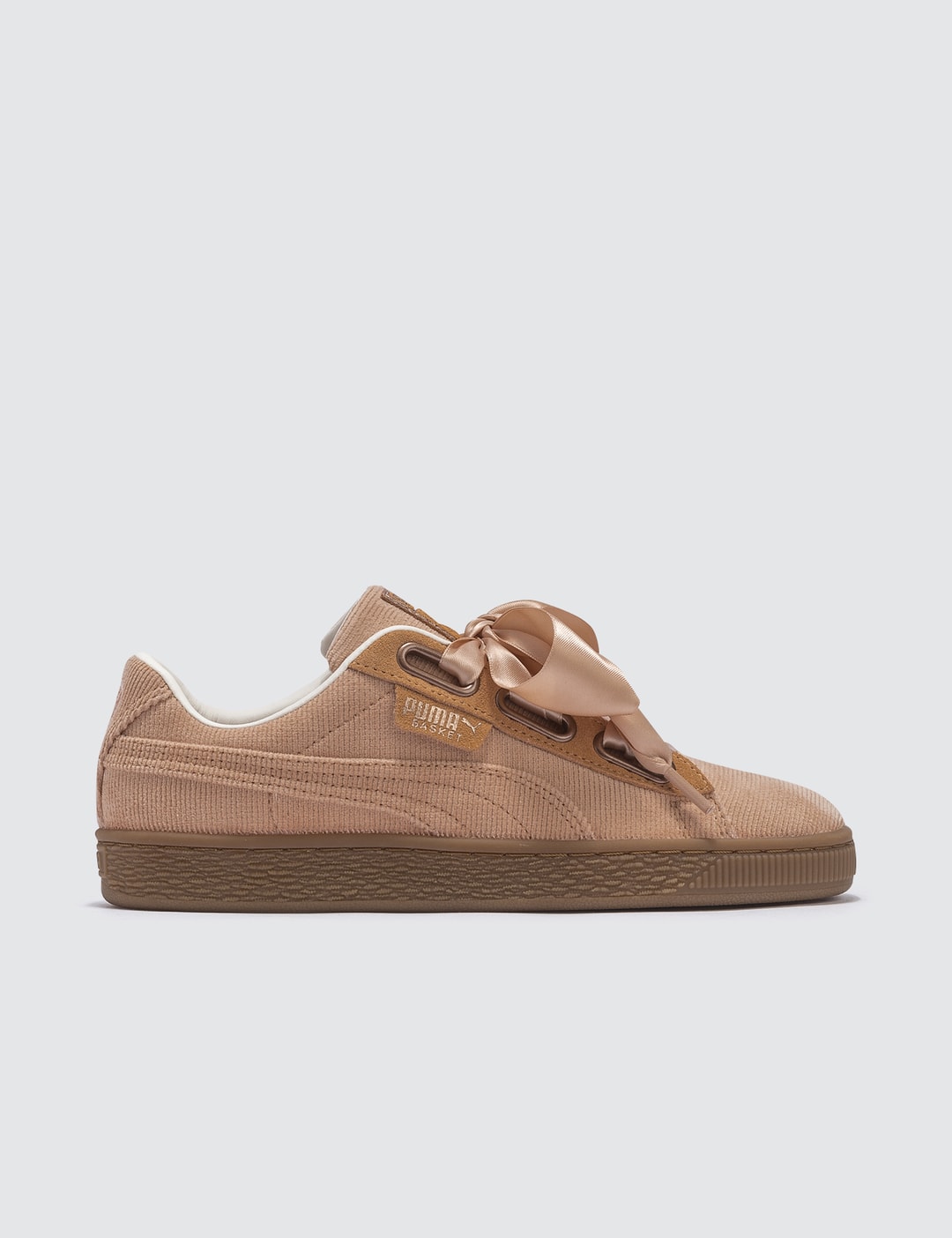 Mejora A veces a veces sangrado Puma - Basket Heart Corduroy Wn's | HBX - Globally Curated Fashion and  Lifestyle by Hypebeast