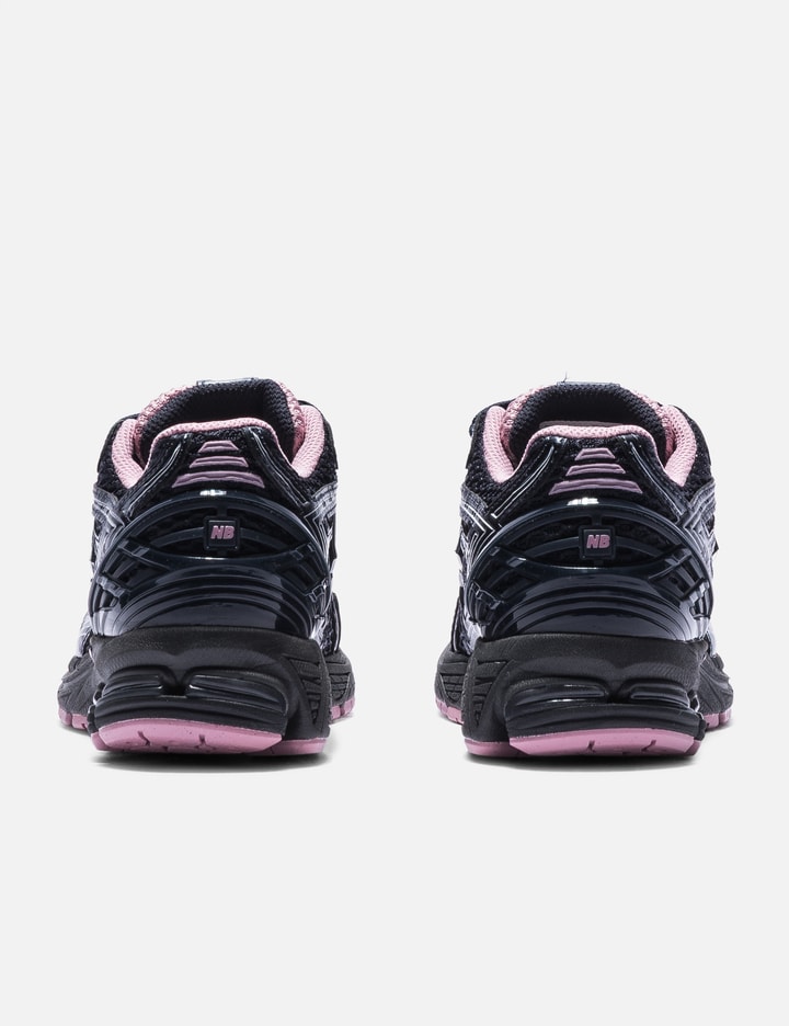 New Balance Unisex 1906r Sneakers In Black