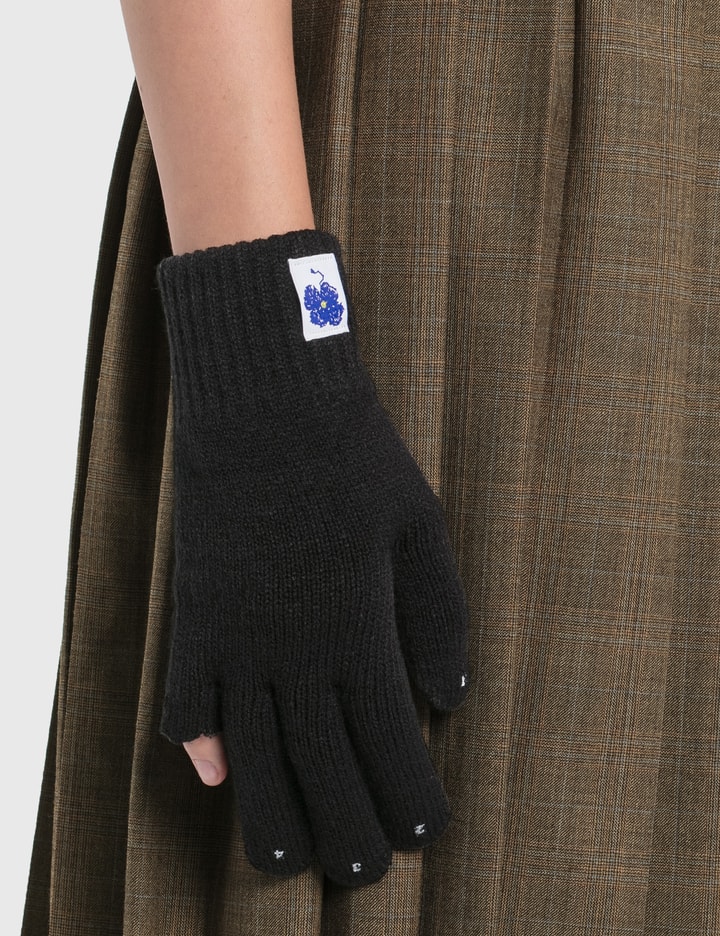 Cinder Gloves Placeholder Image