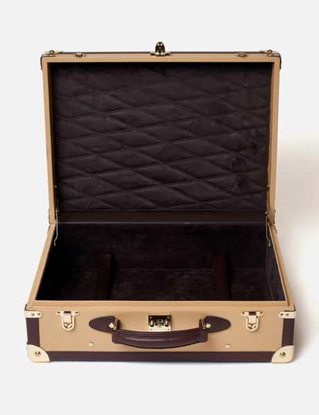 X Mercedes Benz Trunk view 8