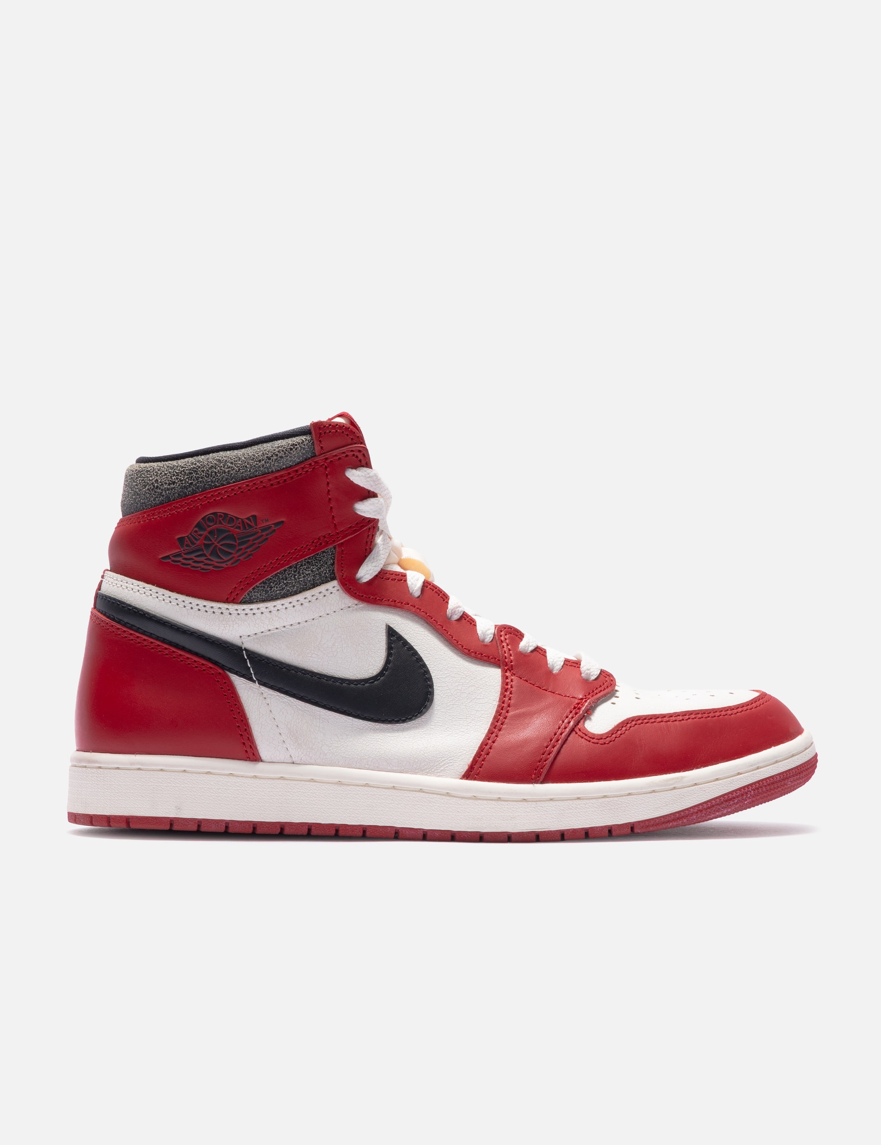 1 Retro High OG Chicago Lost And Found view 13