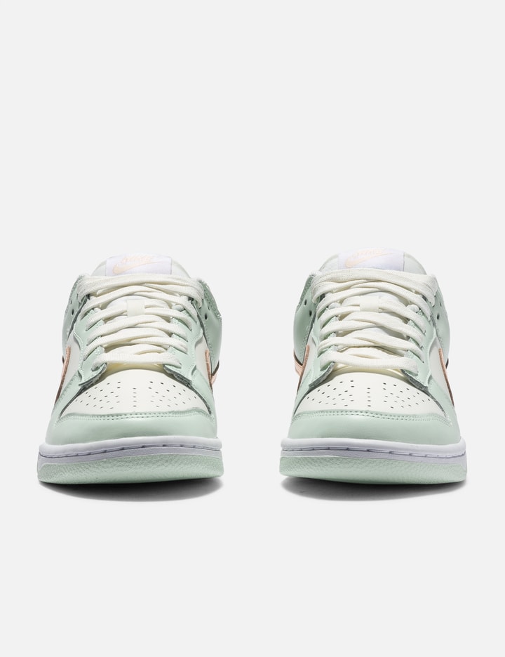 NIKE DUNK LOW Placeholder Image