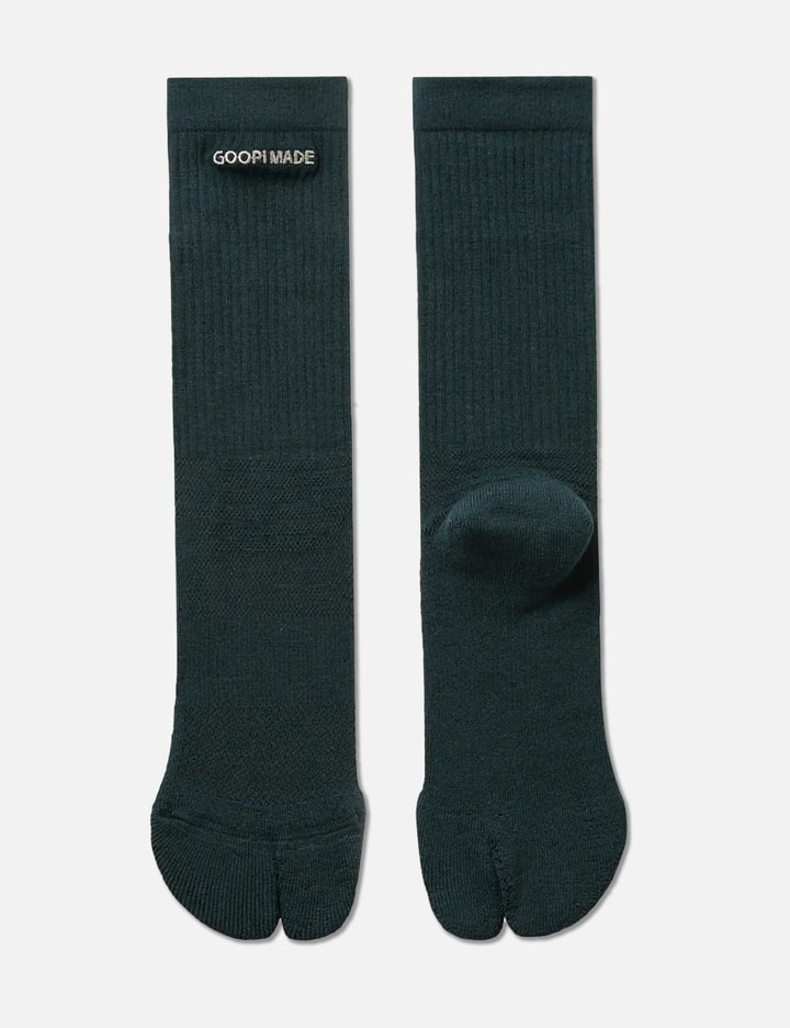 Shop Goopimade “gka-02” Softbox Coolmax® Tabi Socks In Green