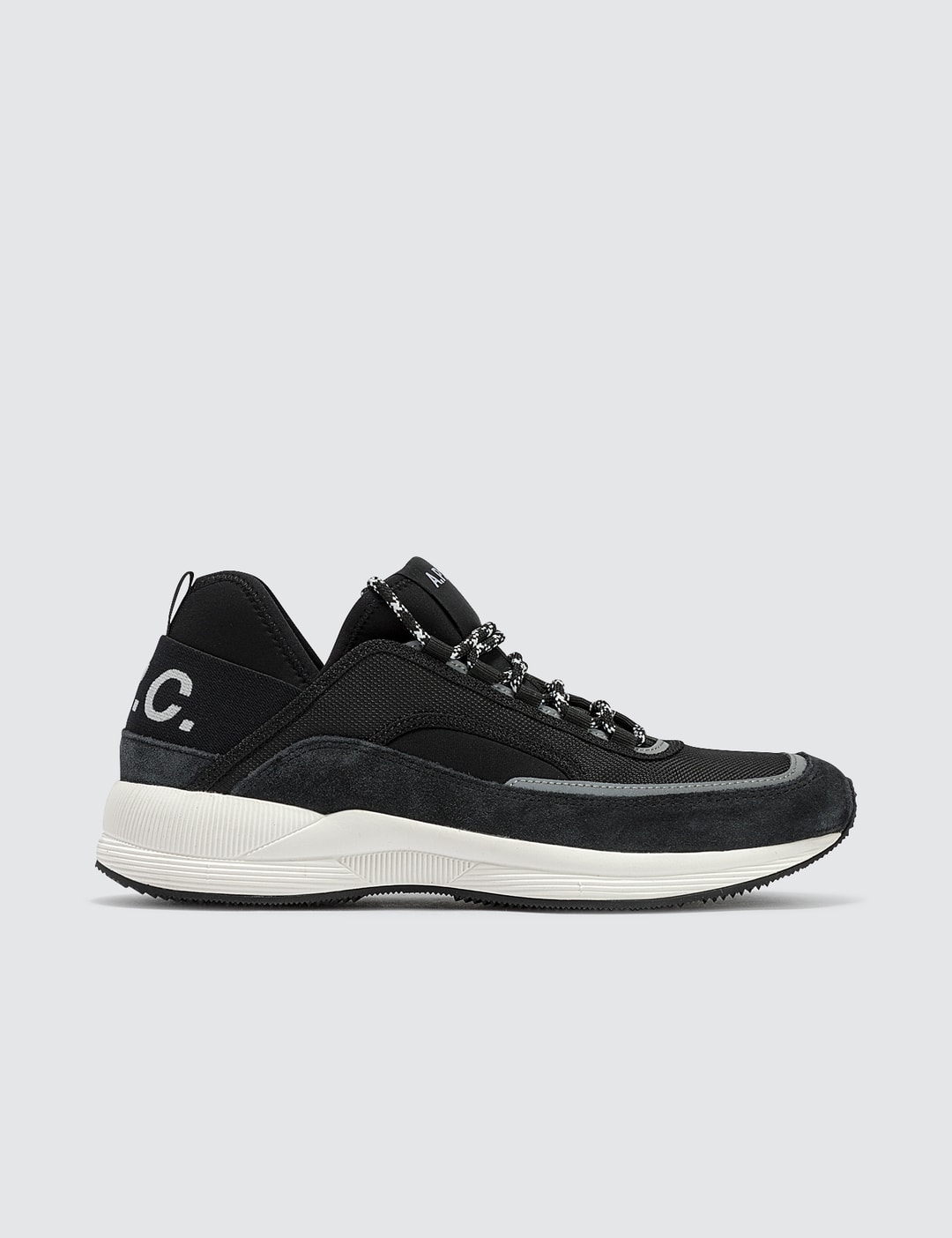 A.P.C.（アーペーセー）の「RUN AROUND 22A（スニーカー）」 - WEAR 