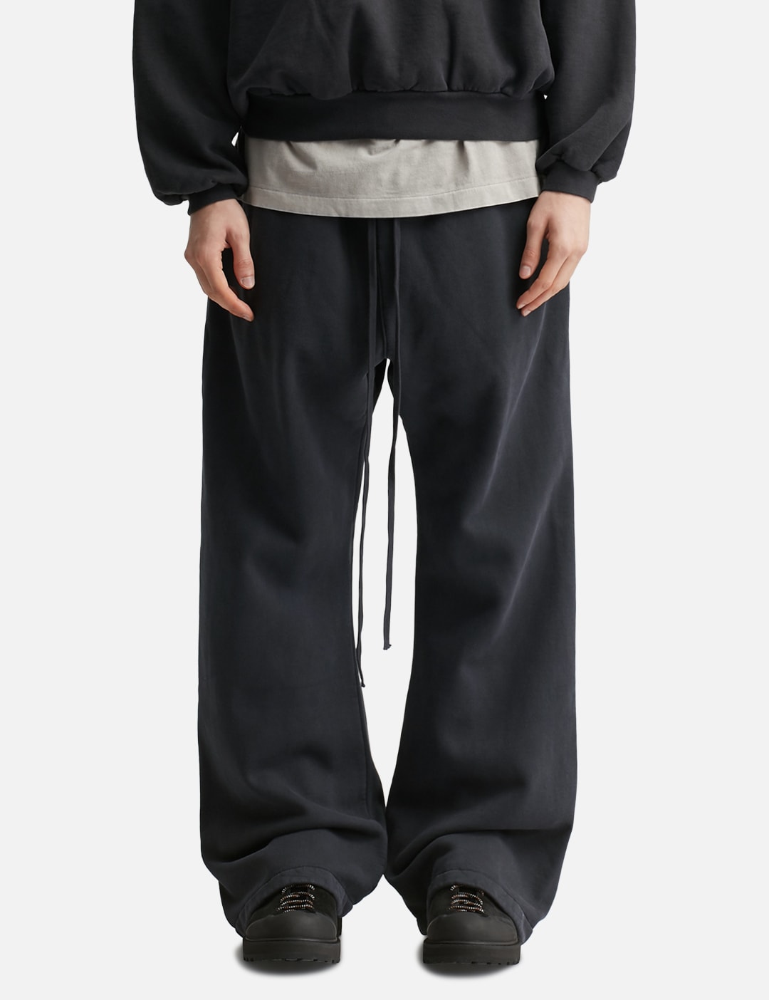 Heavy Fleece Flare Sweatpant view 18