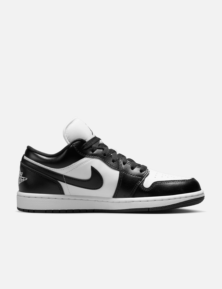 AIR JORDAN 1 LOW Placeholder Image