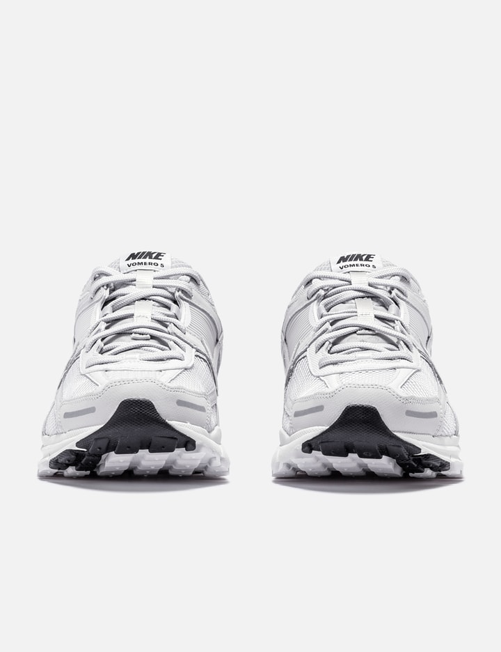 NIKE ZOOM VOMERO 5 Placeholder Image