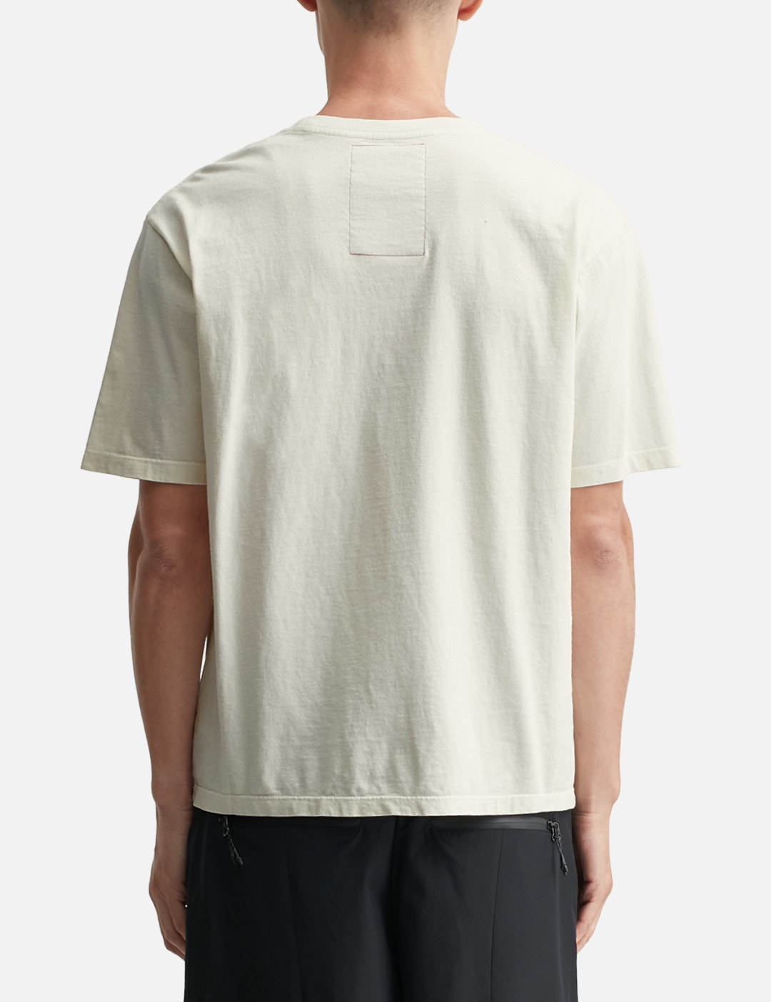 DV + MO.S T-Shirt view 13