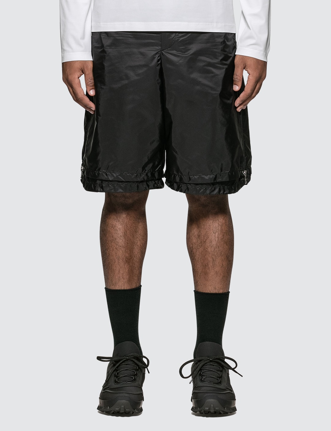 Roman Gelijkmatig pistool Prada - Side Zip Detail Nylon Shorts | HBX - Globally Curated Fashion and  Lifestyle by Hypebeast