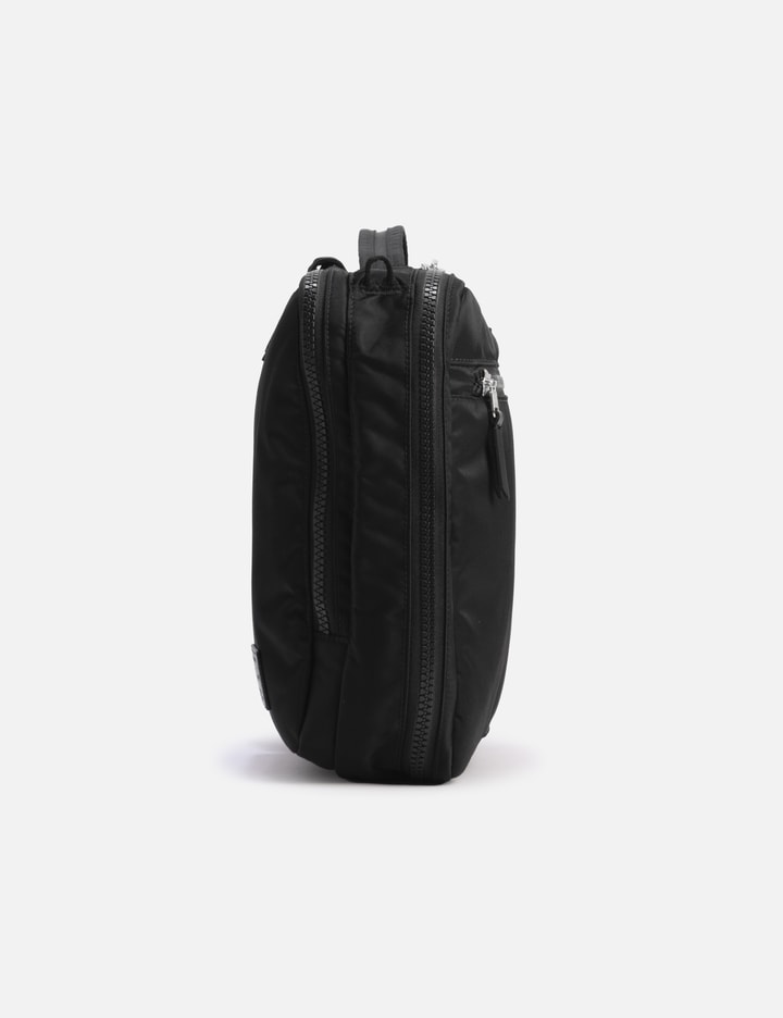 Trvr Staple Travel Brief M