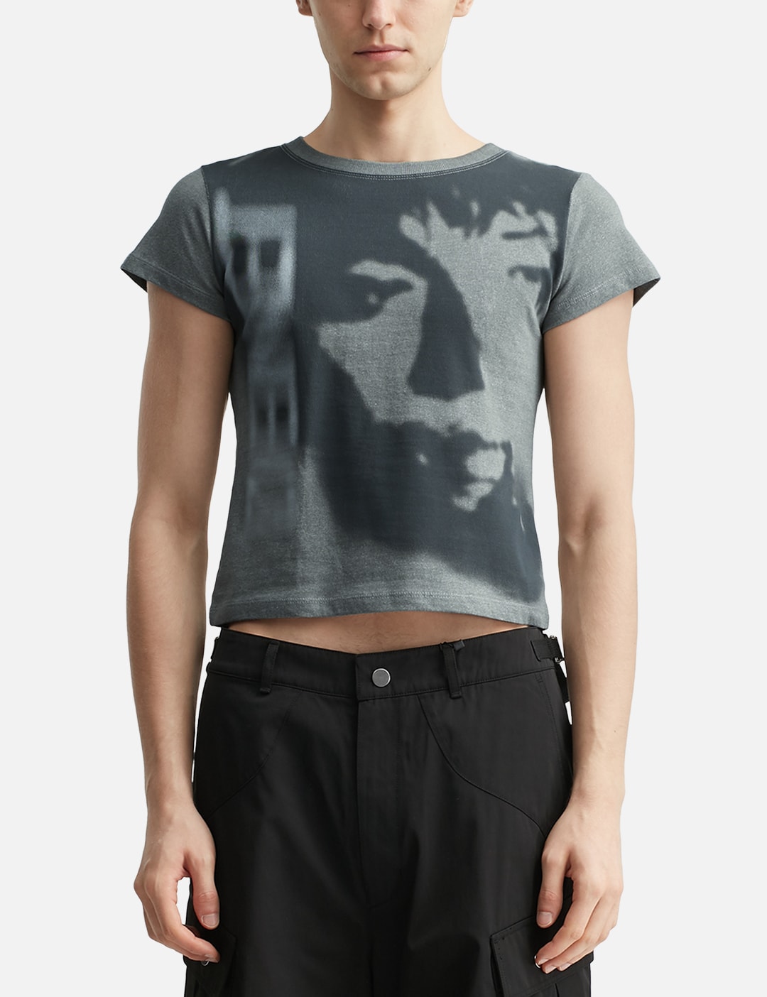 YEONJUN GGUM X DEINET Cropped Fit Short Sleeve T-Shirt view 11