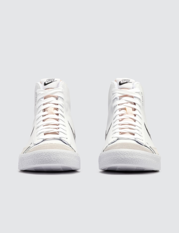 Nike Blazer Mid '77 Placeholder Image