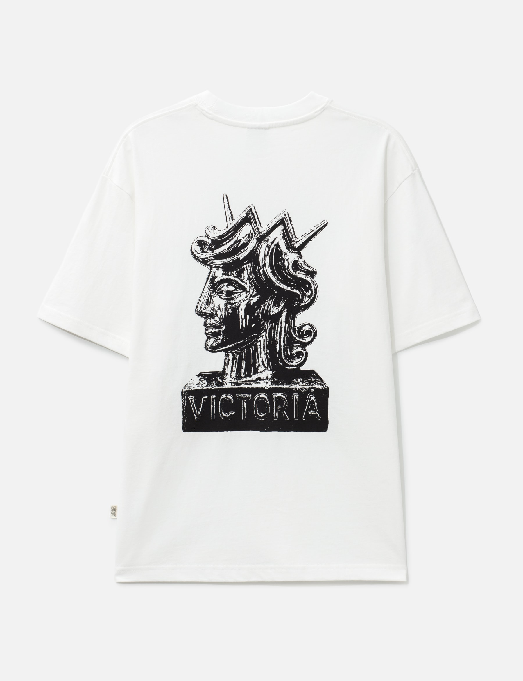 Queenhead Statue Short Sleeves T-Shirt view 16