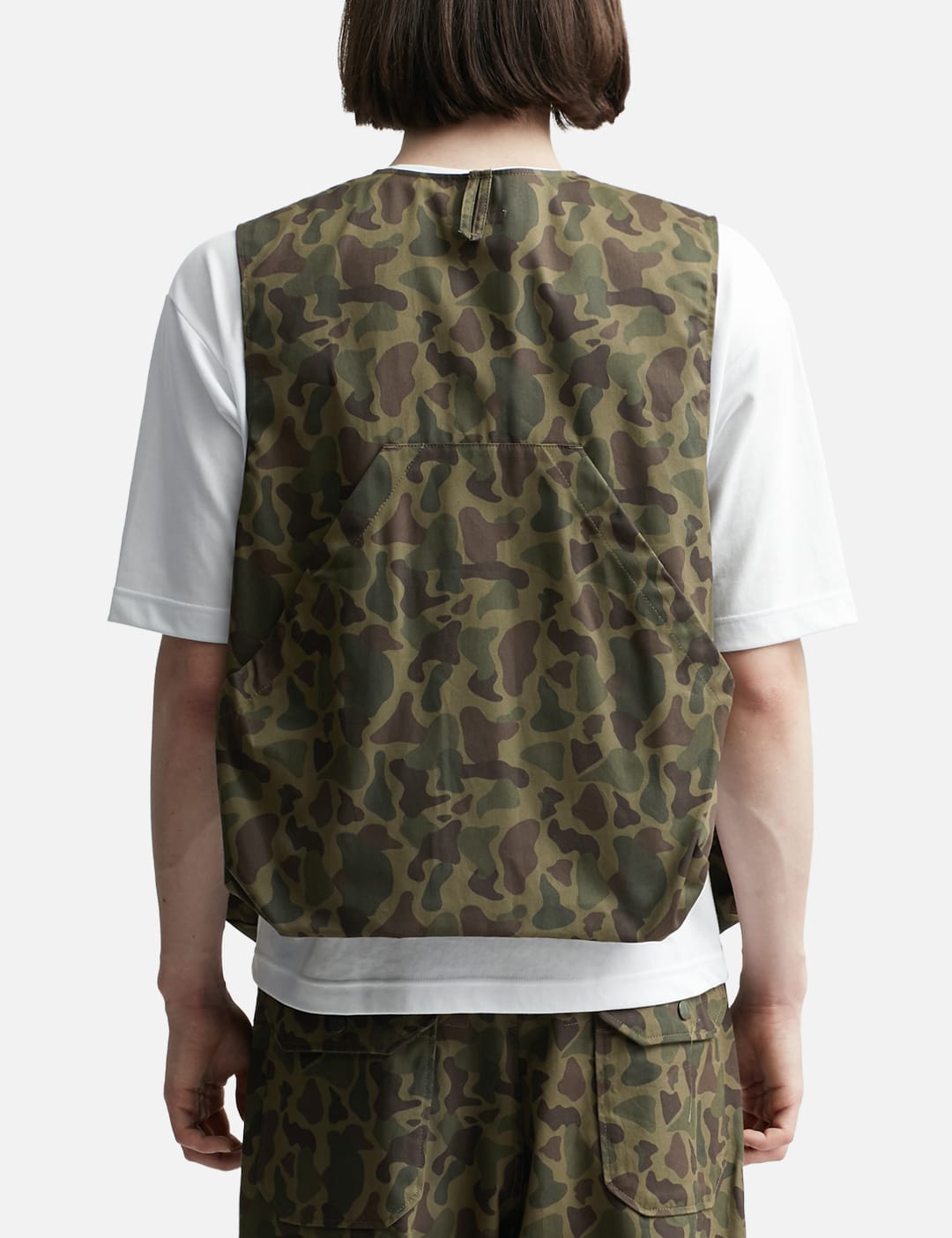 Engineered Garments   FOWL VEST   HBX   Globally Curated