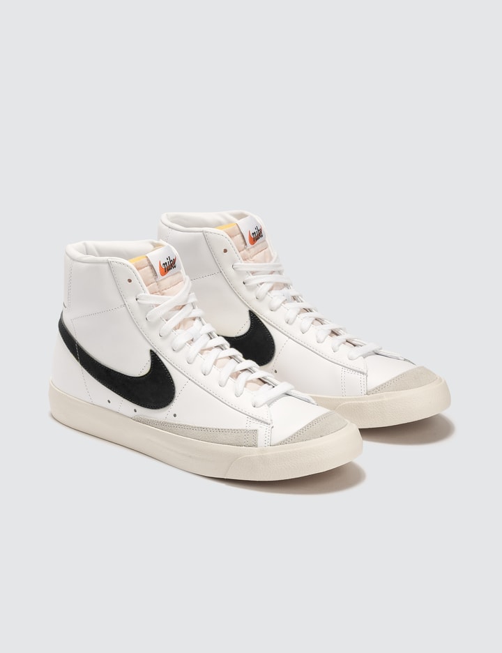 Nike Blazer Mid '77 VNTG Placeholder Image