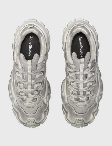 Acne Studios - Bolzter Tumbled M スニーカー | HBX - ハイプビースト 