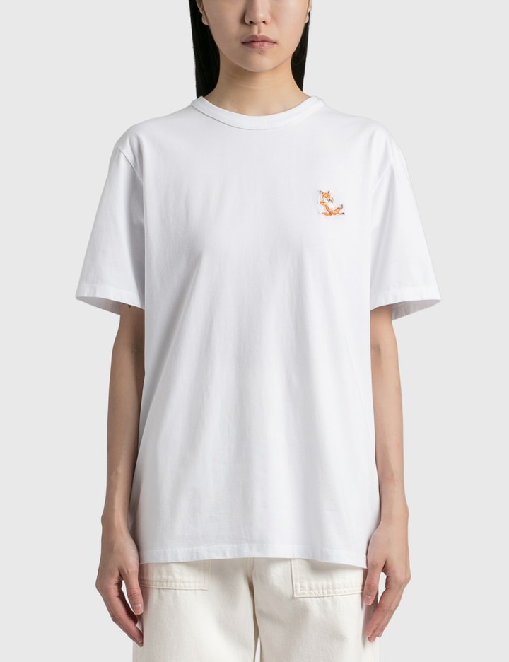 チラックス フォックス パッチ クラシック Tシャツ Placeholder Image