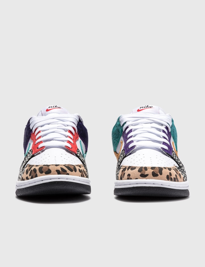 Nike Dunk Low SE Placeholder Image