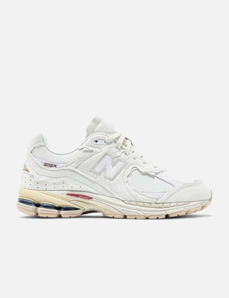 New Balance New Balance 2002R Protection Pack in Sea Salt