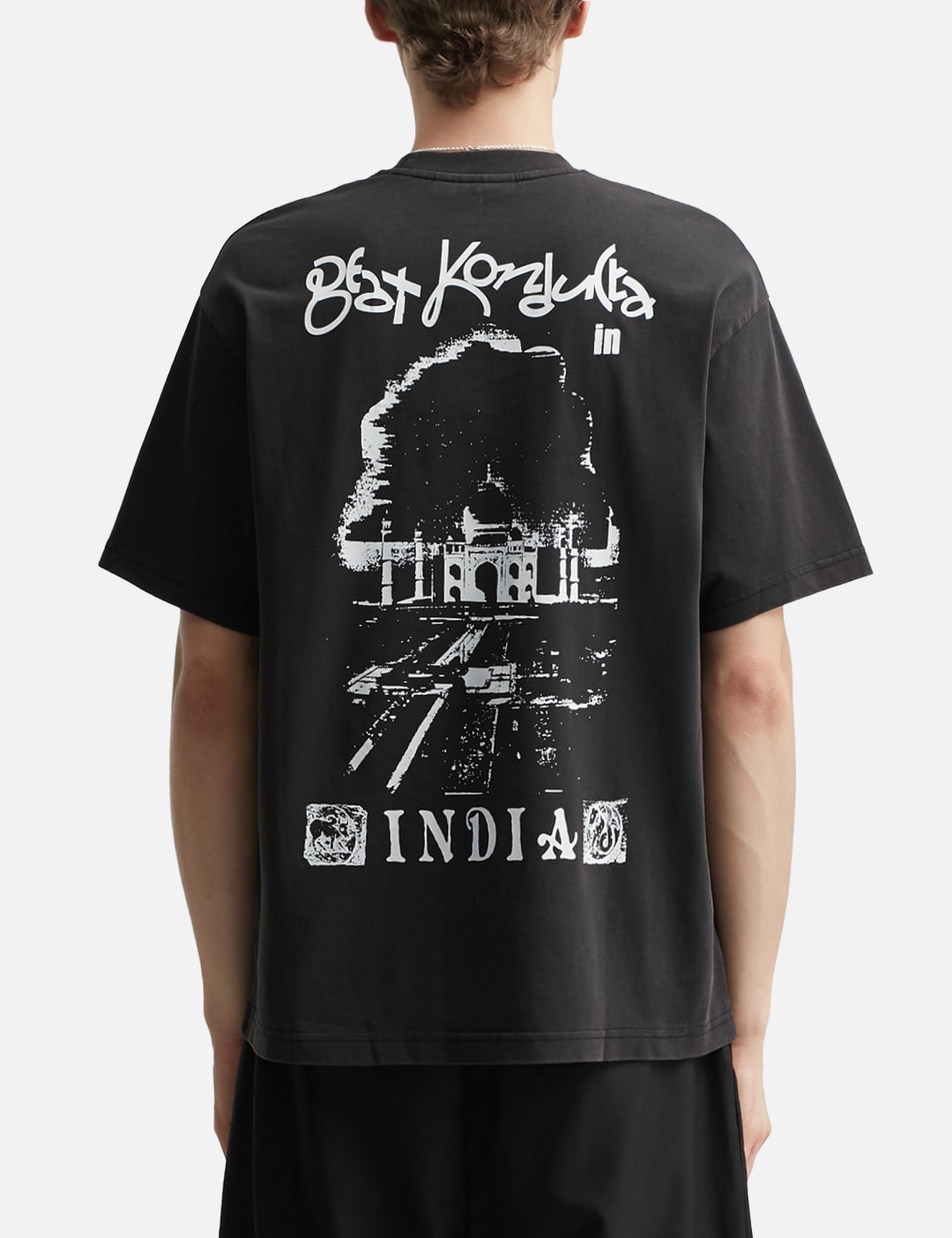 India Tee view 13