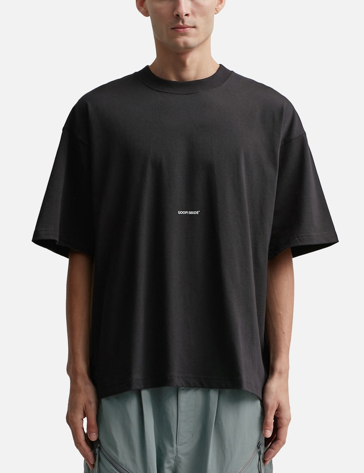 구피메이드® x 와일드띵스 로고 티셔츠 Placeholder Image