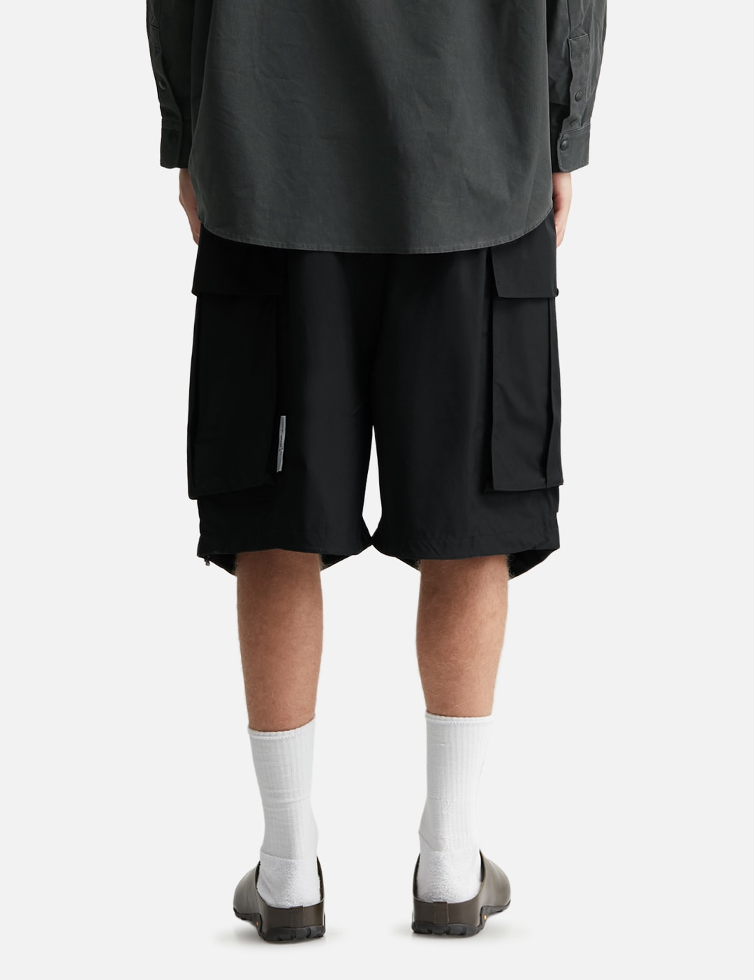 +phenix WINDSTOPPER® BY GORE-TEX Labs City Mega Pocket Balloon Cargo Half Pants view 19